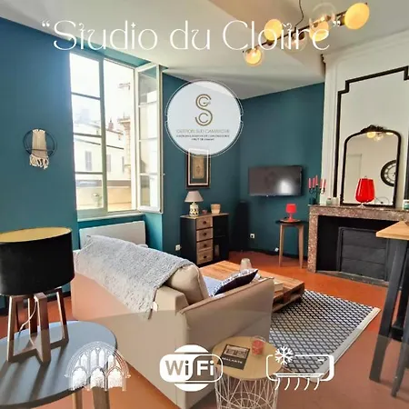 Le Cloitre Centre Arles